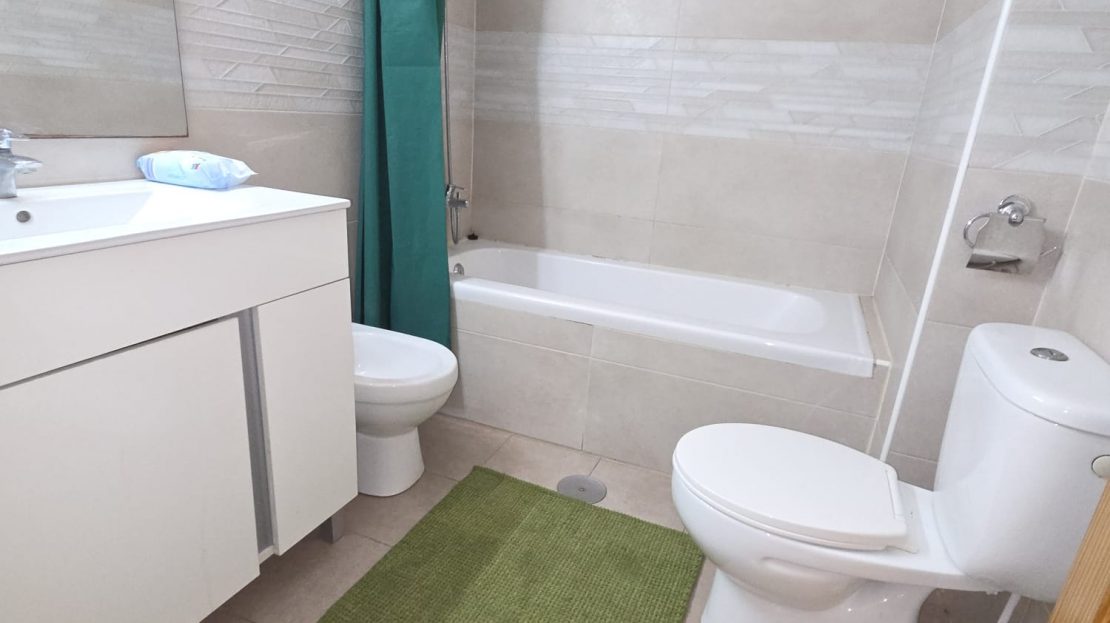 3 Bed, 2 Bath, ApartmentFor Sale, Torrevieja, Alicante