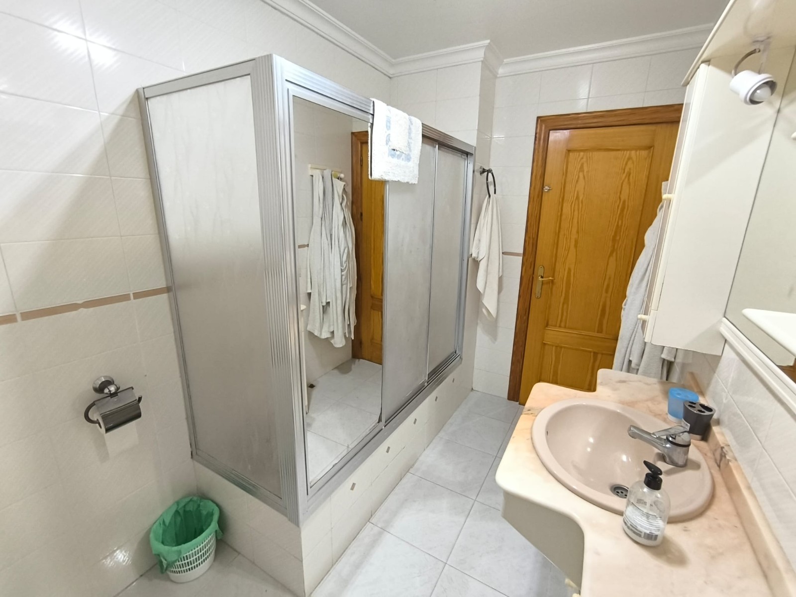 6 Bed, 2 Bath, HouseFor Sale, Yecla, Murcia