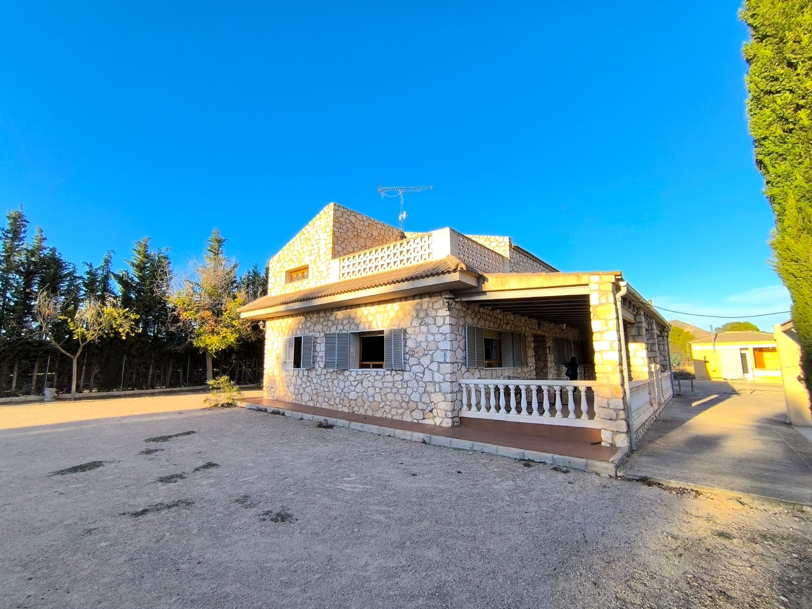6 Bed, 2 Bath, HouseFor Sale, Yecla, Murcia