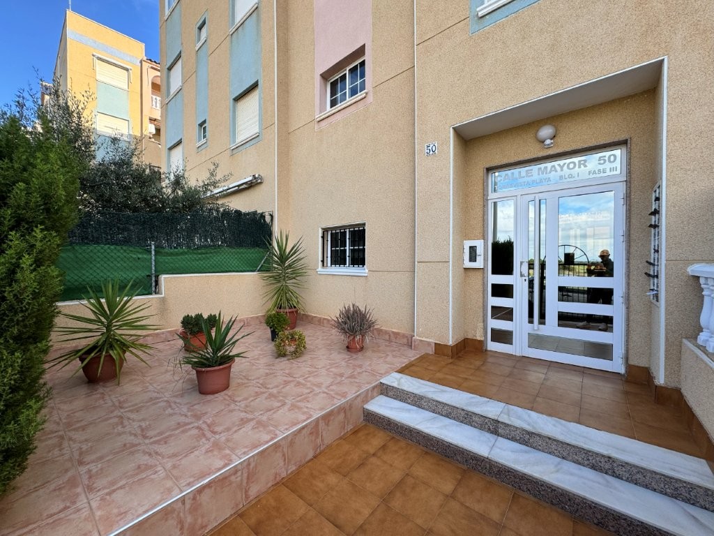 2 Bed, 1 Bath, ApartmentFor Sale, La Mata, Alicante