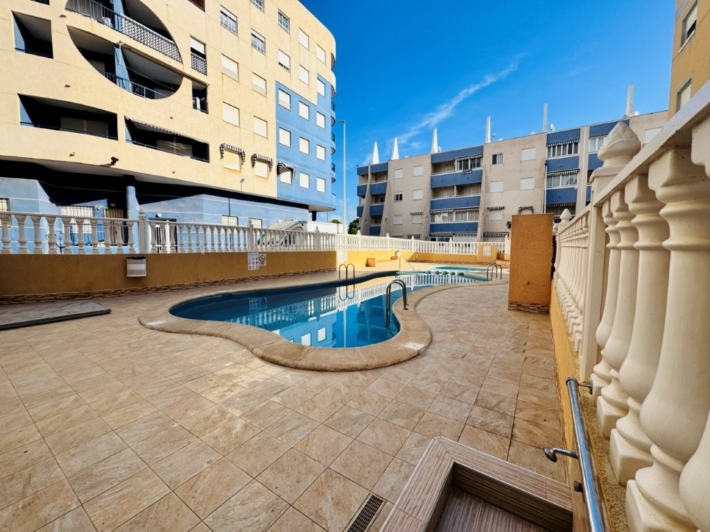 2 Bed, 1 Bath, ApartmentFor Sale, La Mata, Alicante