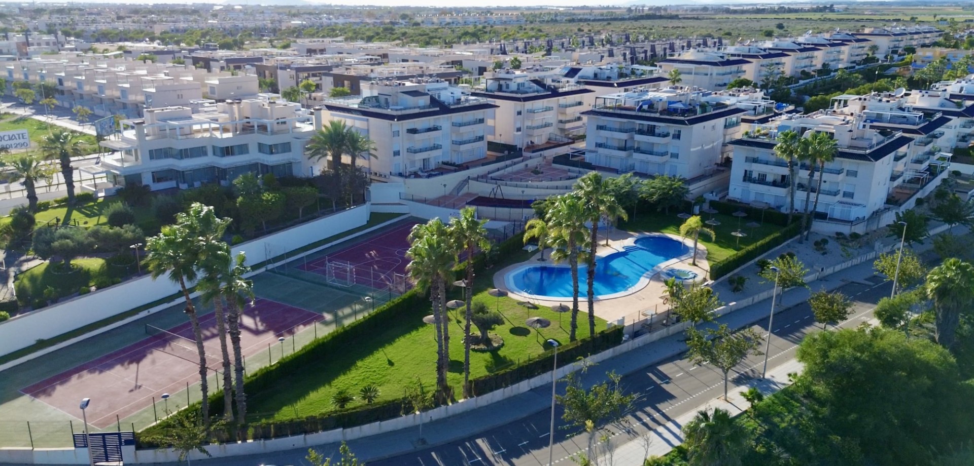 2 Bed, 1 Bath, ApartmentFor Sale, Mil Palmeras, Alicante