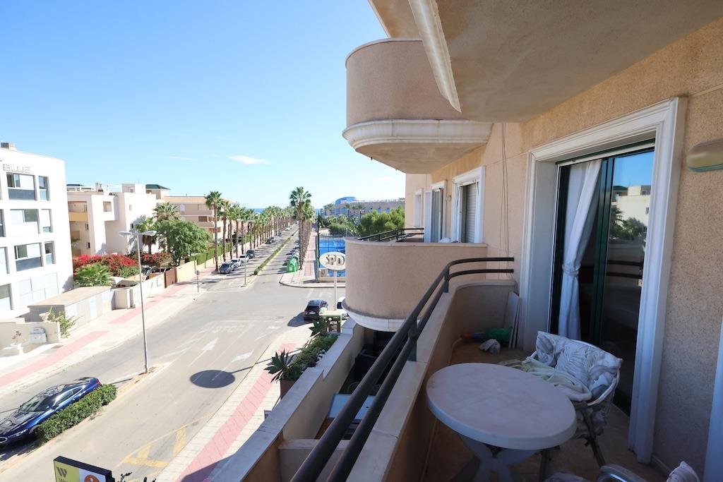 2 Bed, 1 Bath, ApartmentFor Sale, Orihuela Costa, Alicante