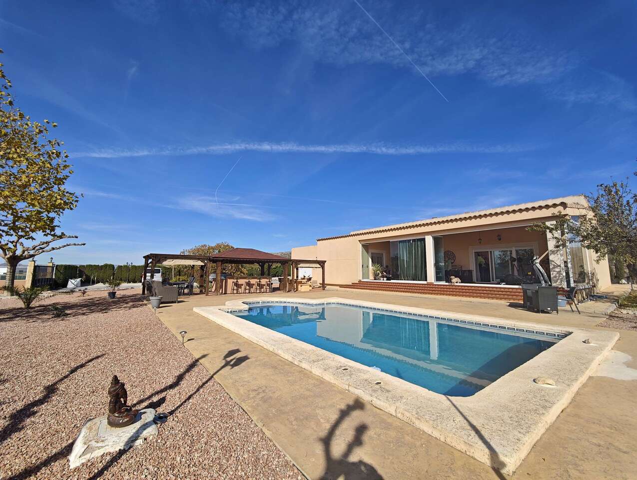 3 Bed, 2 Bath, HouseFor Sale, Sax, Alicante