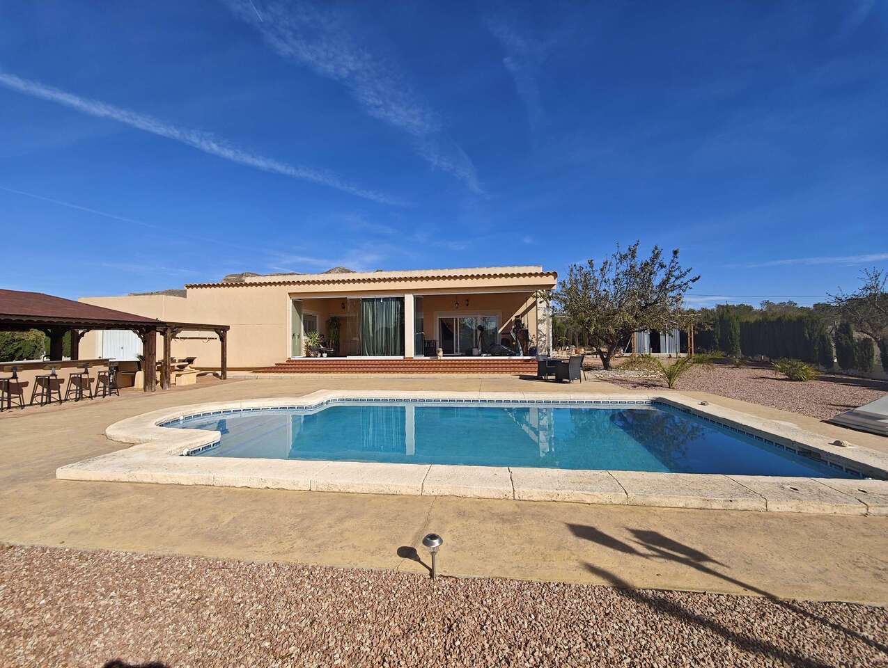 3 Bed, 2 Bath, HouseFor Sale, Sax, Alicante