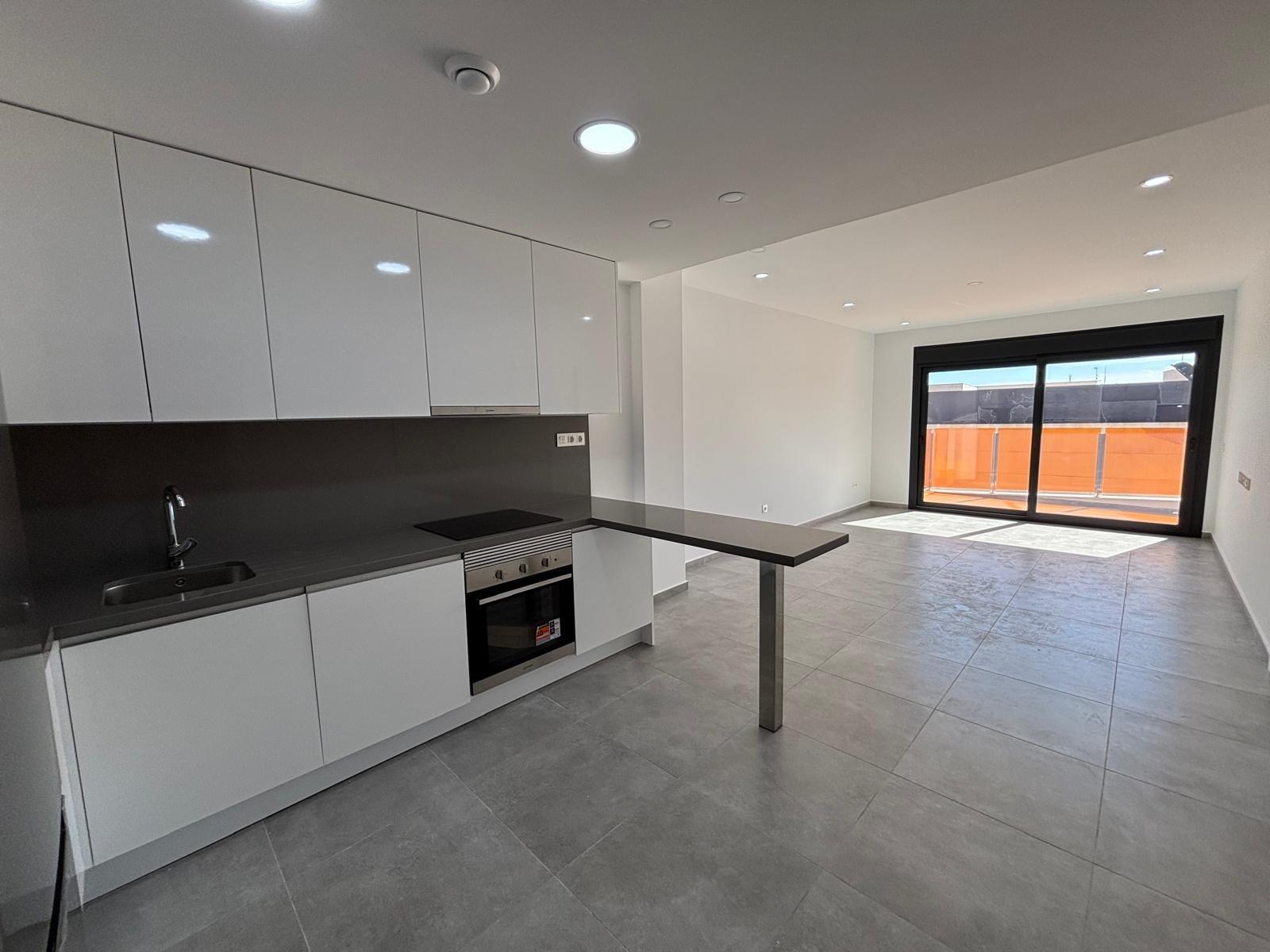 3 Bed, 2 Bath, ApartmentFor Sale, Torrevieja, Alicante