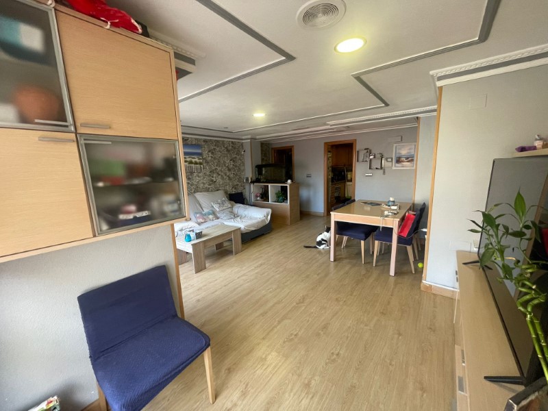 4 Bed, 2 Bath, ApartmentFor Sale, Torrevieja, Alicante