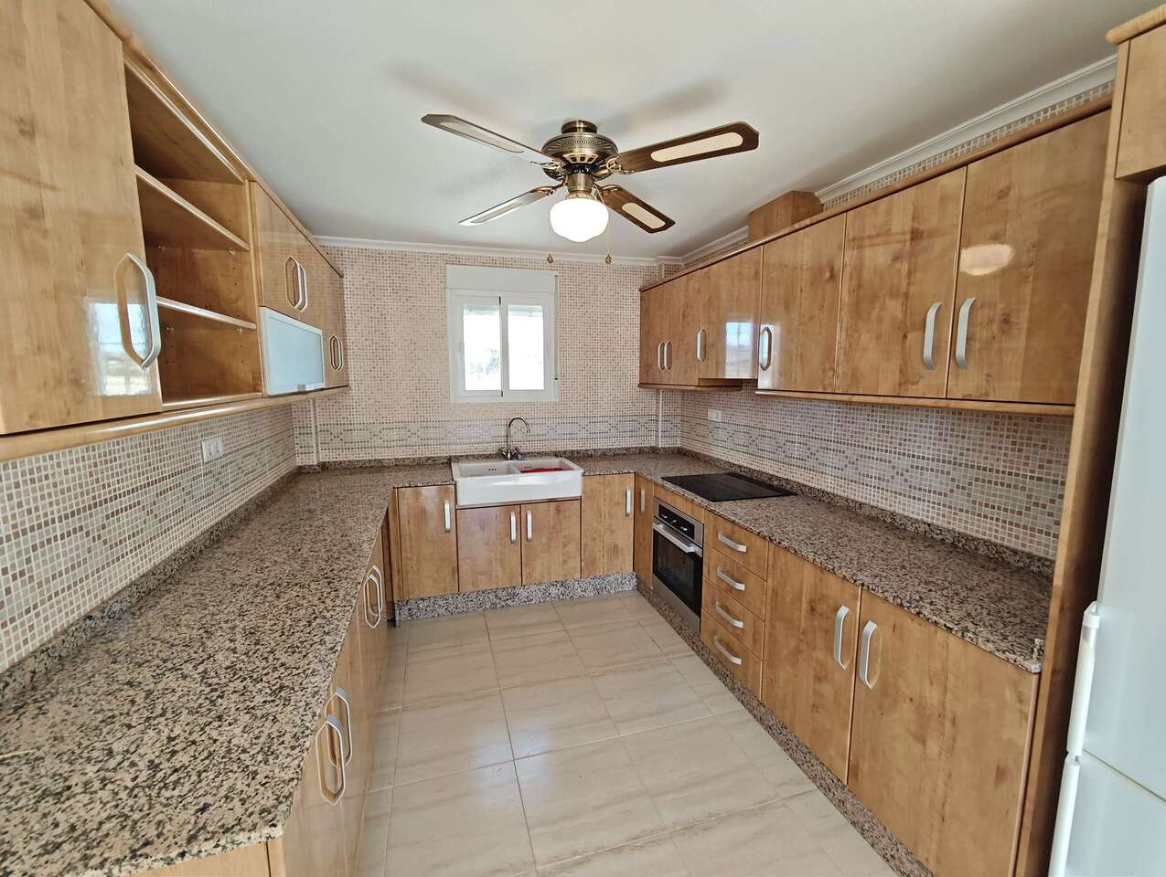 4 Bed, 3 Bath, HouseFor Sale, Pinoso, Alicante