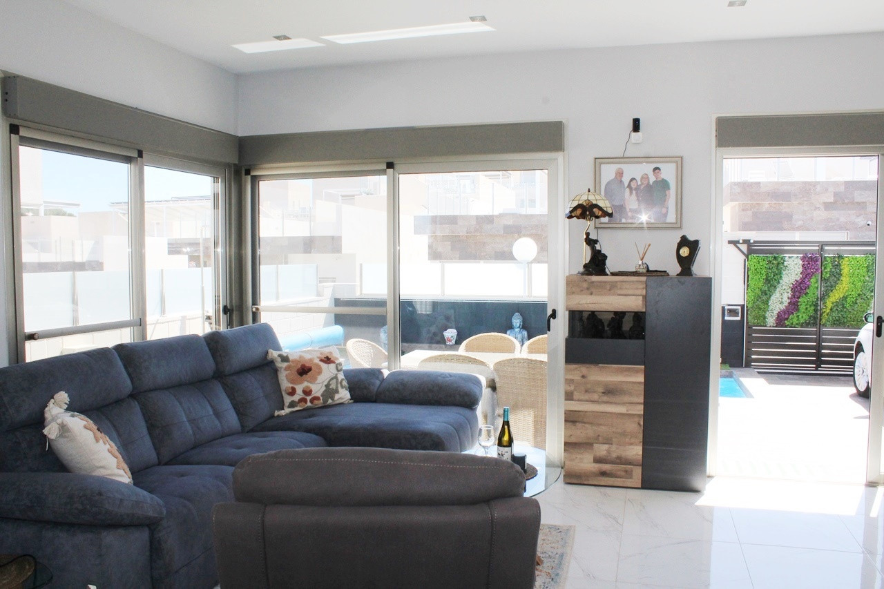 4 Bed, 4 Bath, HouseFor Sale, Orihuela Costa, Alicante