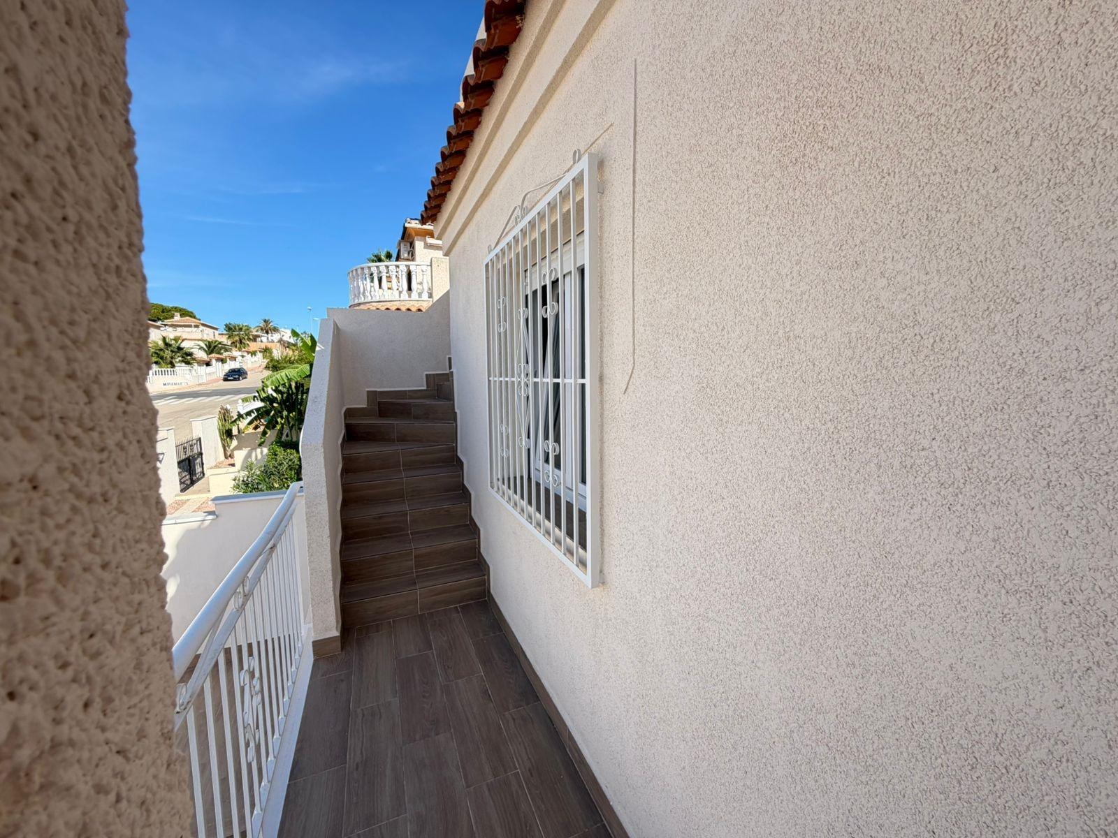 4 Bed, 4 Bath, HouseFor Sale, Torrevieja, Alicante