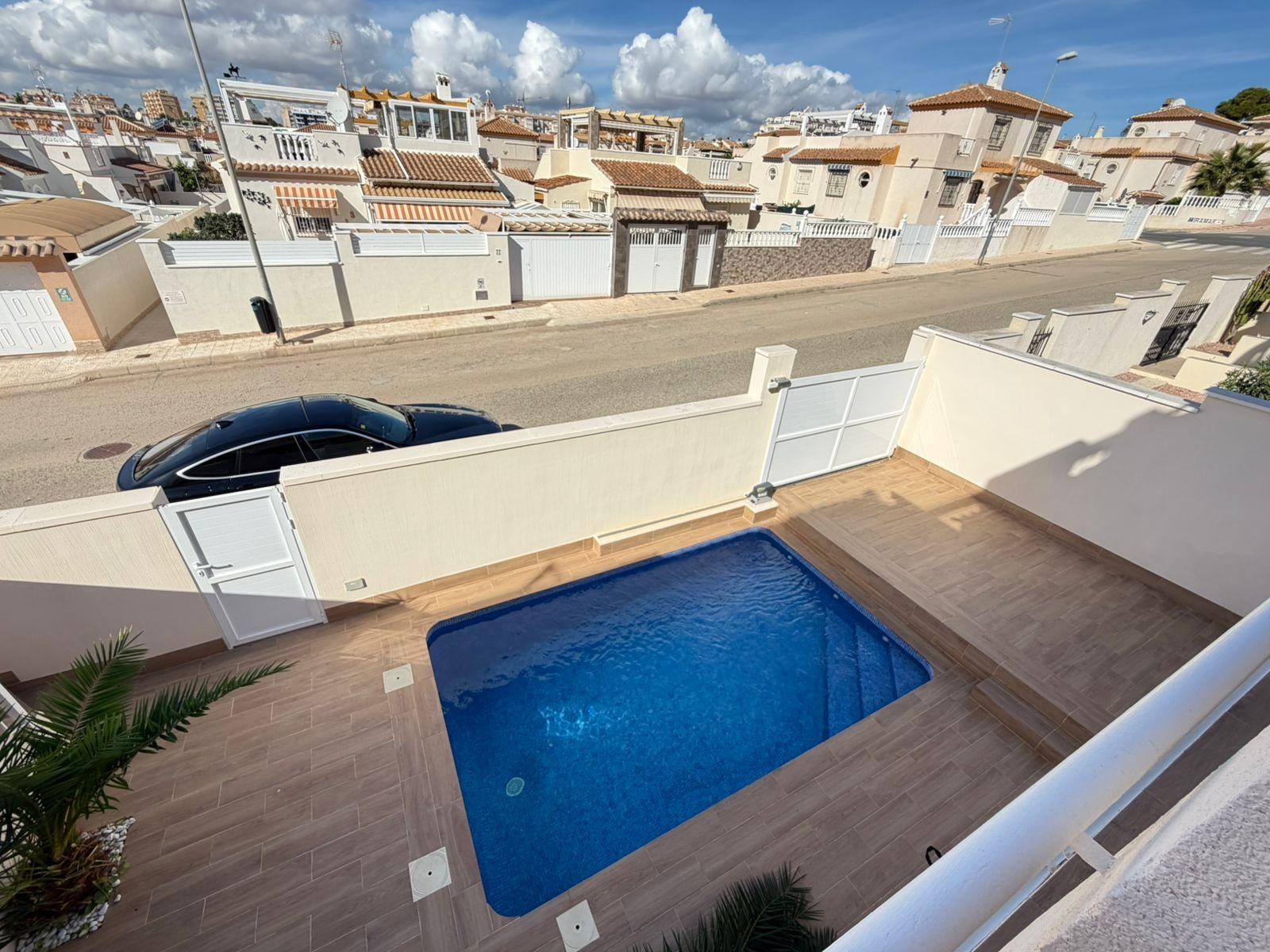 4 Bed, 4 Bath, HouseFor Sale, Torrevieja, Alicante