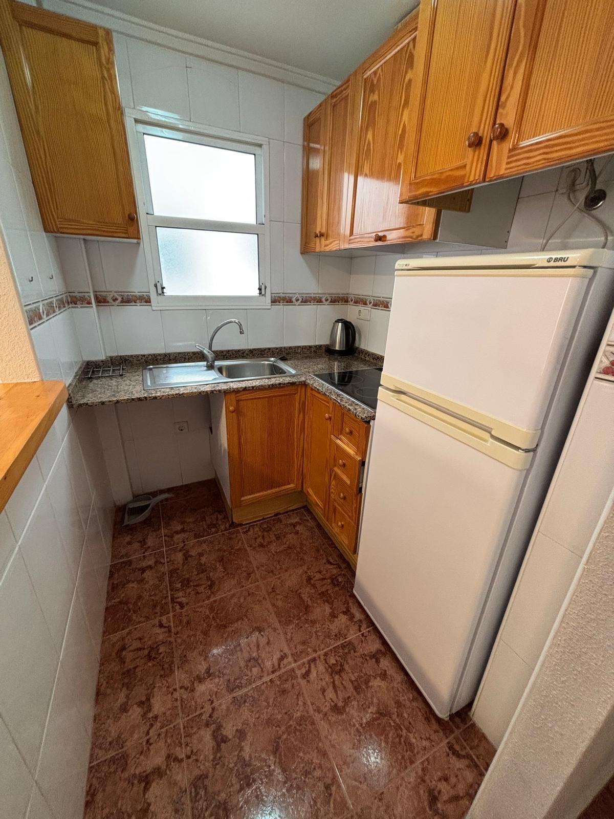 2 Bed, 1 Bath, ApartmentFor Sale, Torrevieja, Alicante