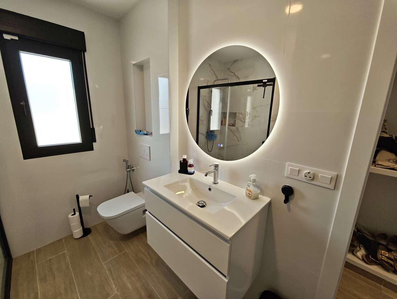 4 Bed, 3 Bath, HouseFor Sale, Pinoso, Alicante