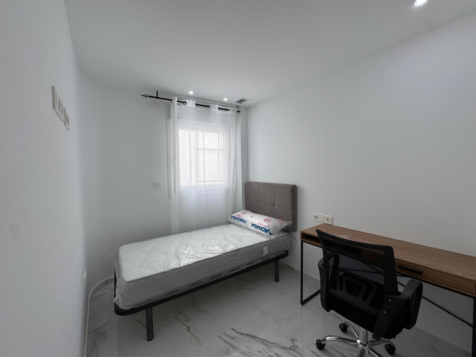 2 Bed, 2 Bath, ApartmentFor Sale, Torrevieja, Alicante