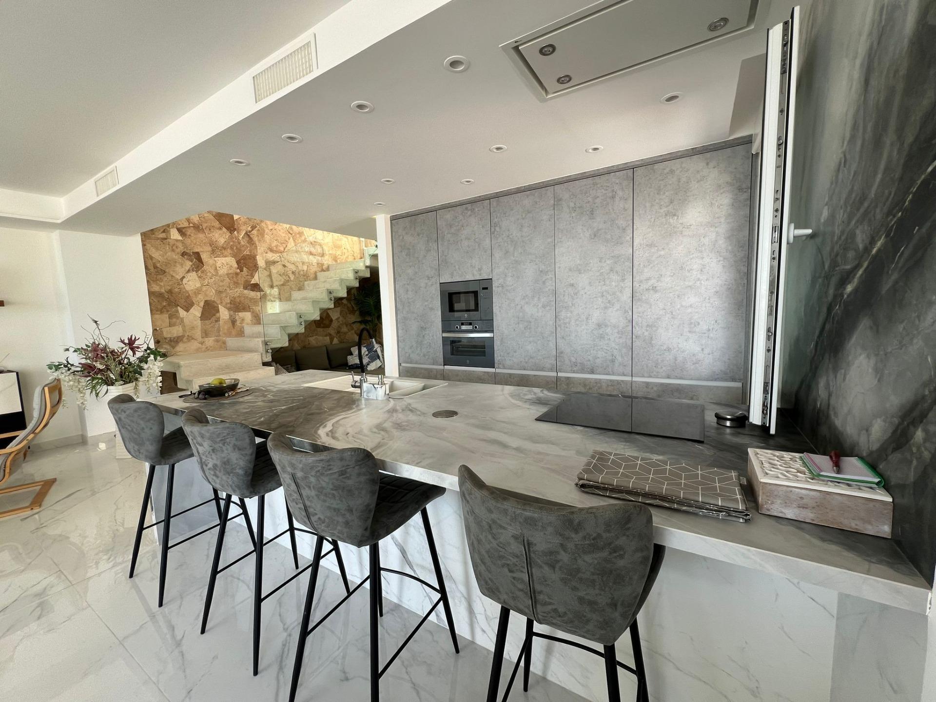 5 Bed, 4 Bath, HouseFor Sale, Torrevieja, Alicante