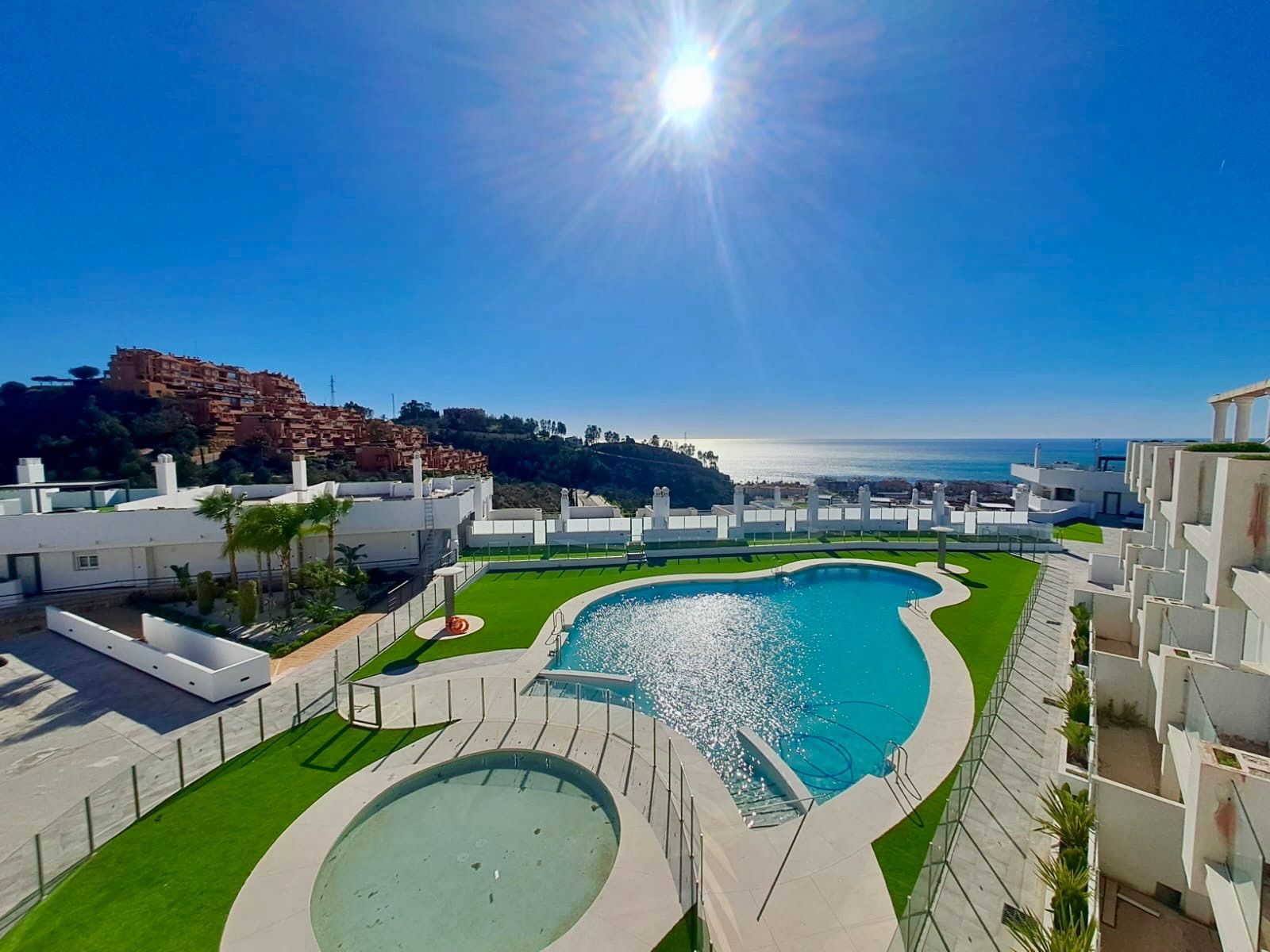 3 Bed, 2 Bath, ApartmentFor Sale, Malaga city, Malaga, 29000