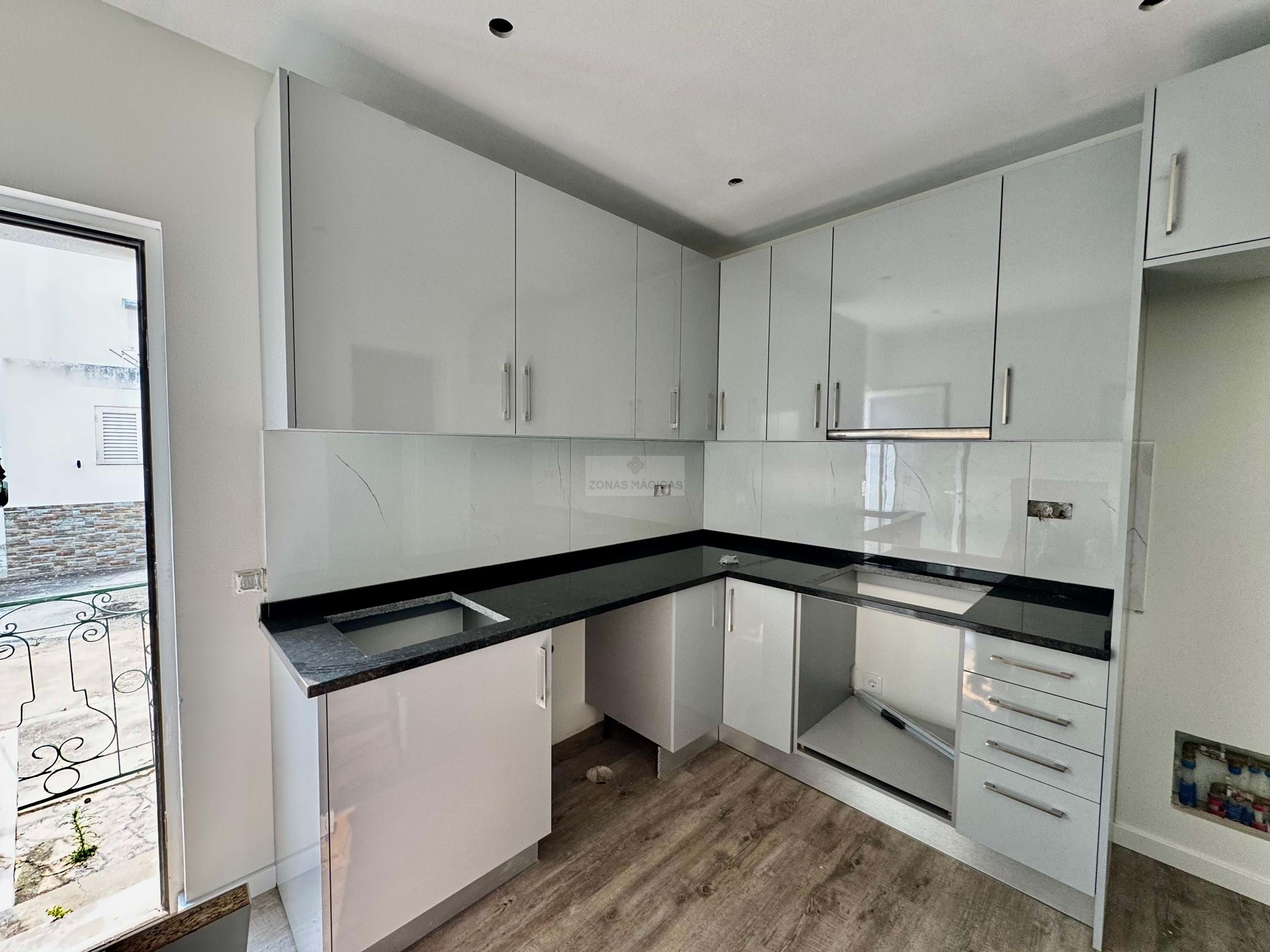 2 Bed, 2 Bath, ApartmentFor Sale, Lagos, Faro, 8600-708