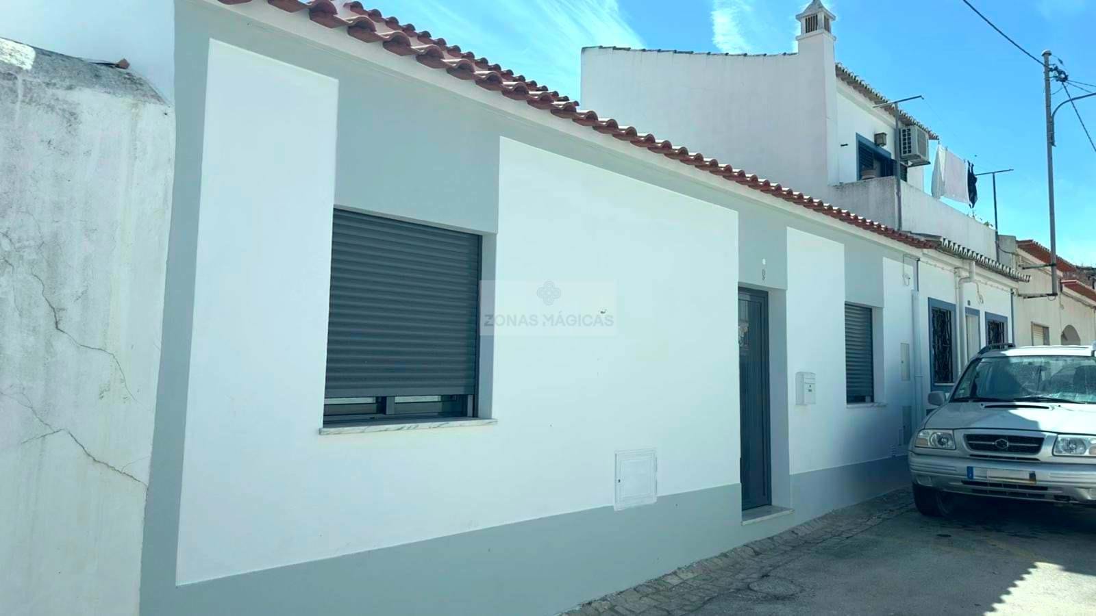 1 Bed, 1 Bath, HouseFor Sale, Mexilhoeira Grande, Portimão, Faro, 8500-132