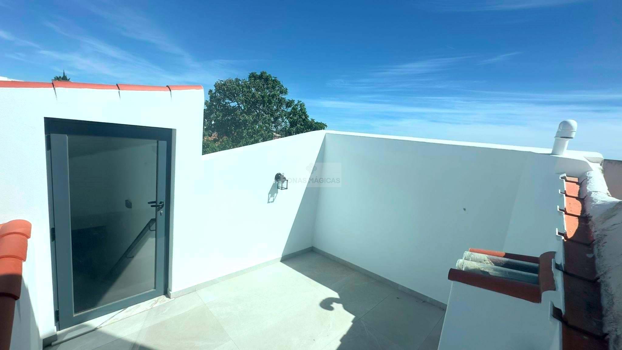 1 Bed, 1 Bath, HouseFor Sale, Mexilhoeira Grande, Portimão, Faro, 8500-132