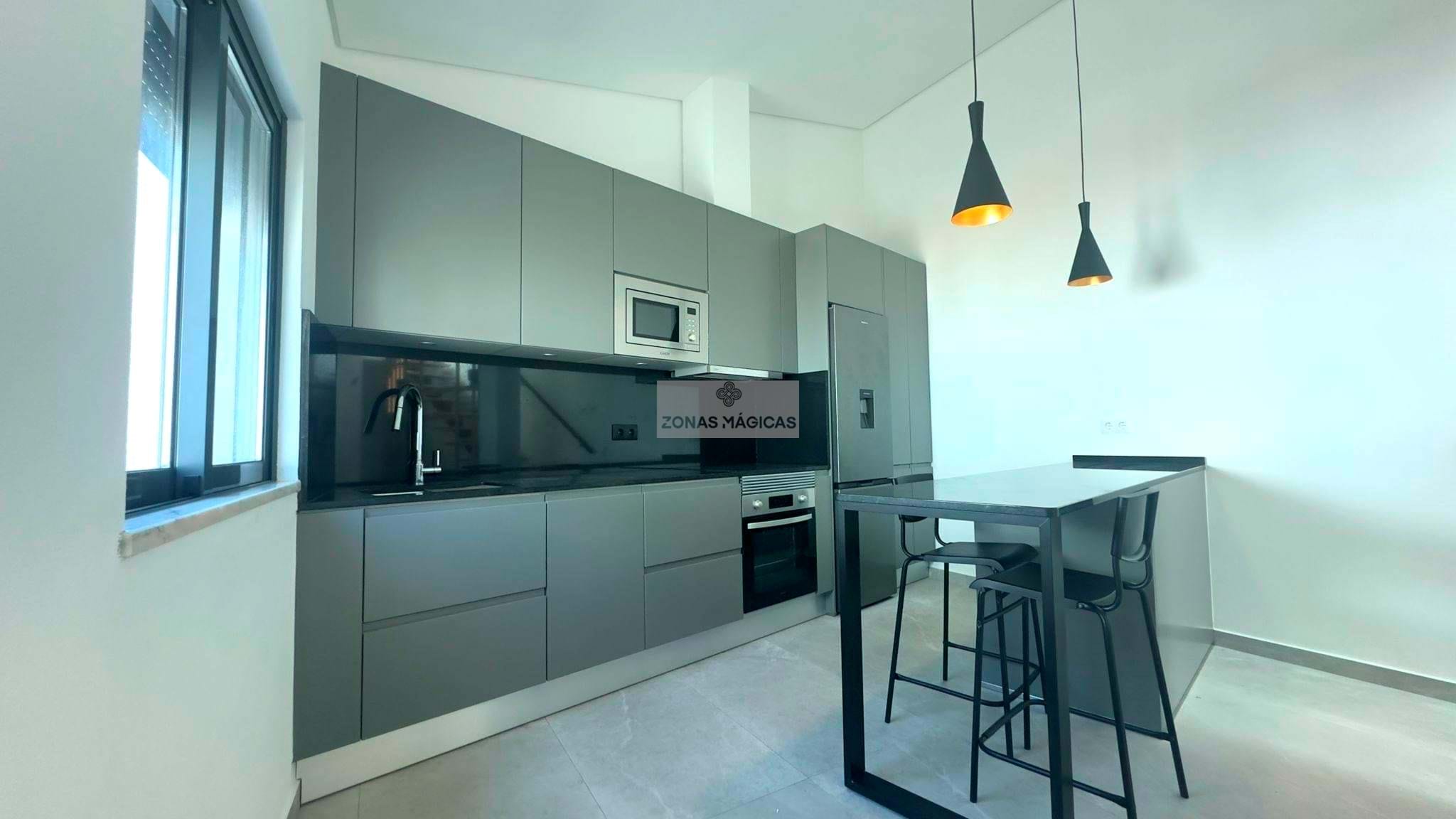 1 Bed, 1 Bath, HouseFor Sale, Mexilhoeira Grande, Portimão, Faro, 8500-132