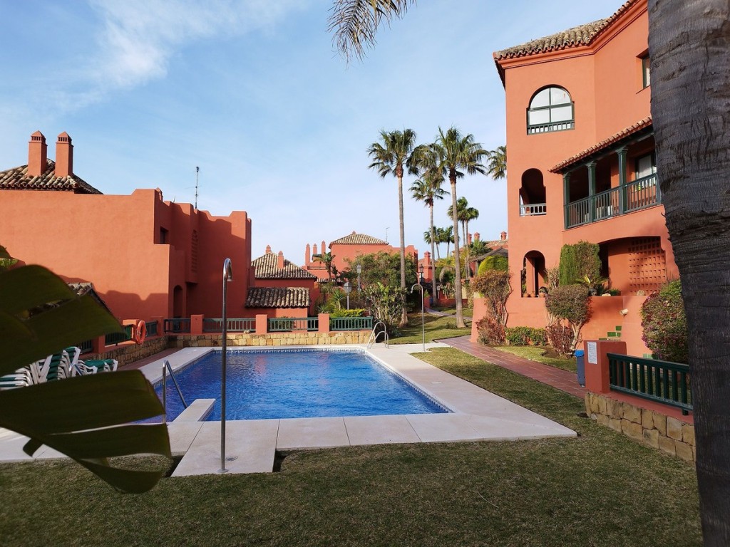 3 Bed, 3 Bath, ApartmentFor Sale, Calahonda, Malaga