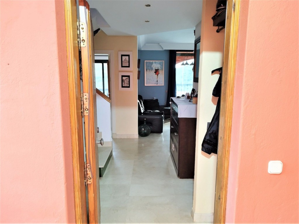 3 Bed, 3 Bath, ApartmentFor Sale, Calahonda, Malaga