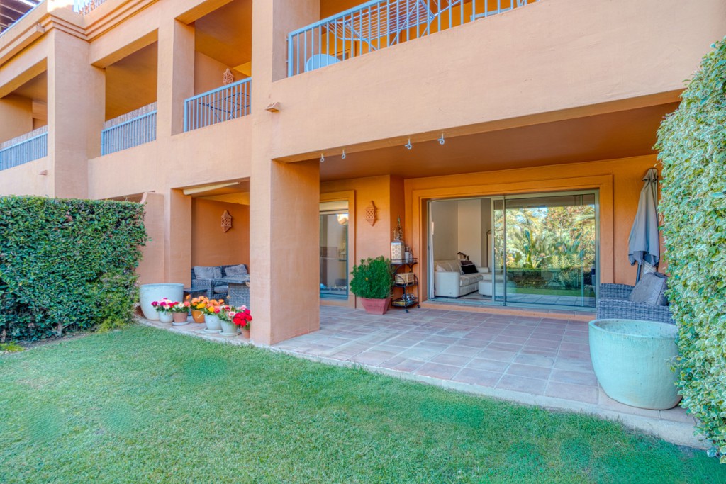 2 Bed, 2 Bath, ApartmentFor Sale, Estepona, Malaga