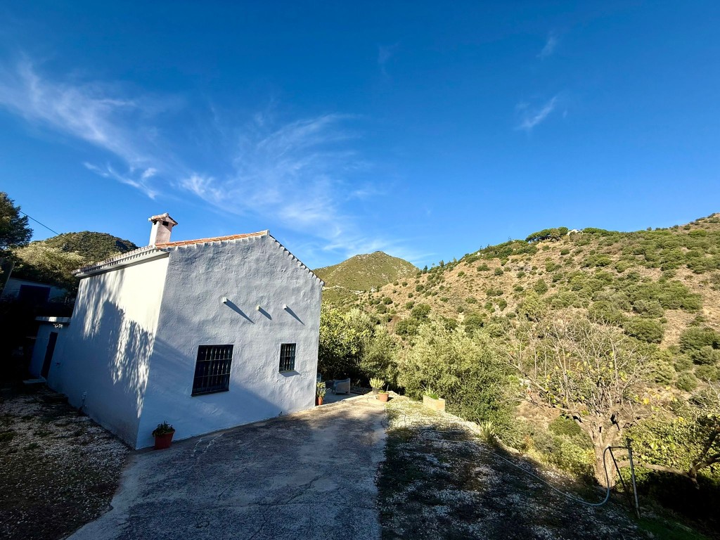 Commercial Property, For Sale