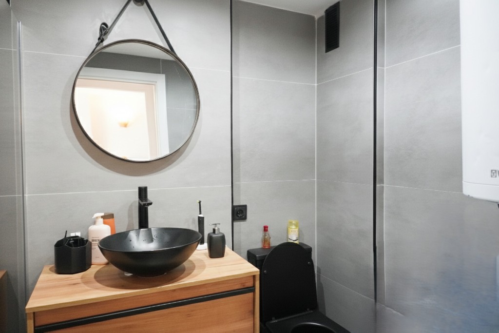 2 Bed, 1 Bath, ApartmentFor Sale, Marbella, Malaga