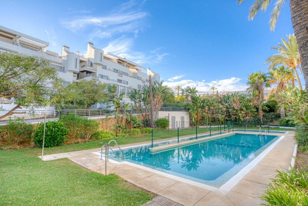 3 Bed, 3 Bath, ApartmentFor Sale, La Cala de Mijas, Malaga
