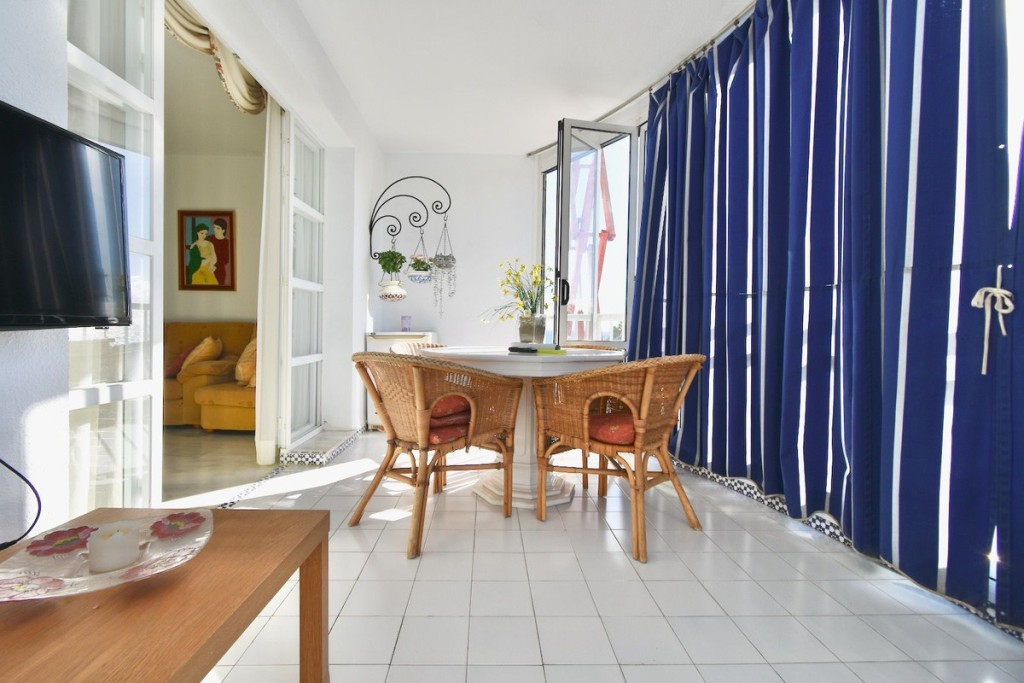 3 Bed, 2 Bath, ApartmentFor Sale, Fuengirola, Malaga