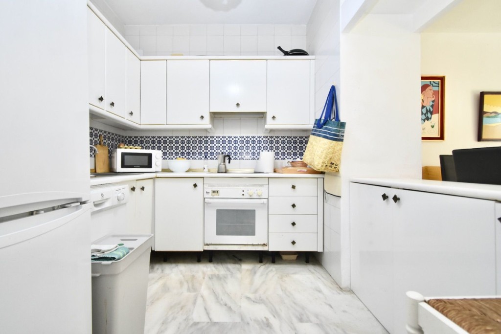 3 Bed, 2 Bath, ApartmentFor Sale, Fuengirola, Malaga