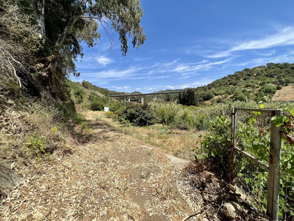 2 Bed, 1 Bath, HouseFor Sale, Estepona, Malaga