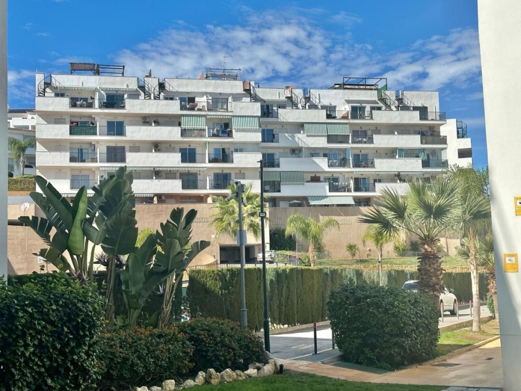 2 Bed, 1 Bath, ApartmentFor Sale, Mijas Costa, Malaga