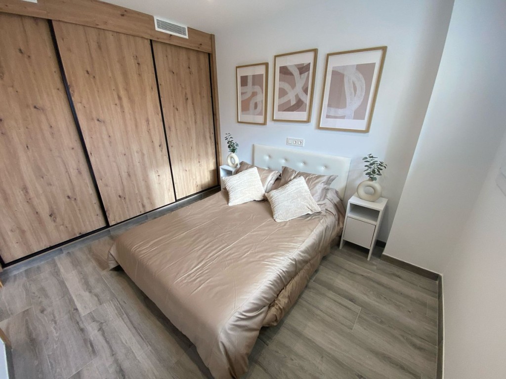 3 Bed, 1 Bath, ApartmentFor Sale, Estepona, Malaga