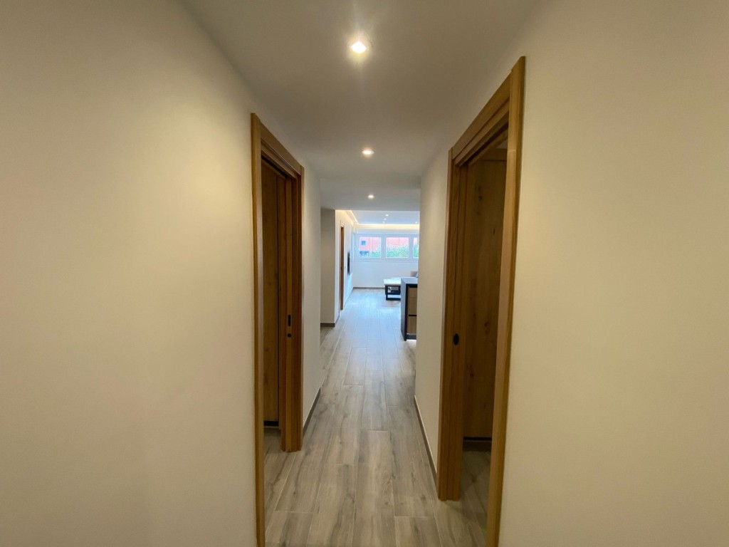 3 Bed, 1 Bath, ApartmentFor Sale, Estepona, Malaga