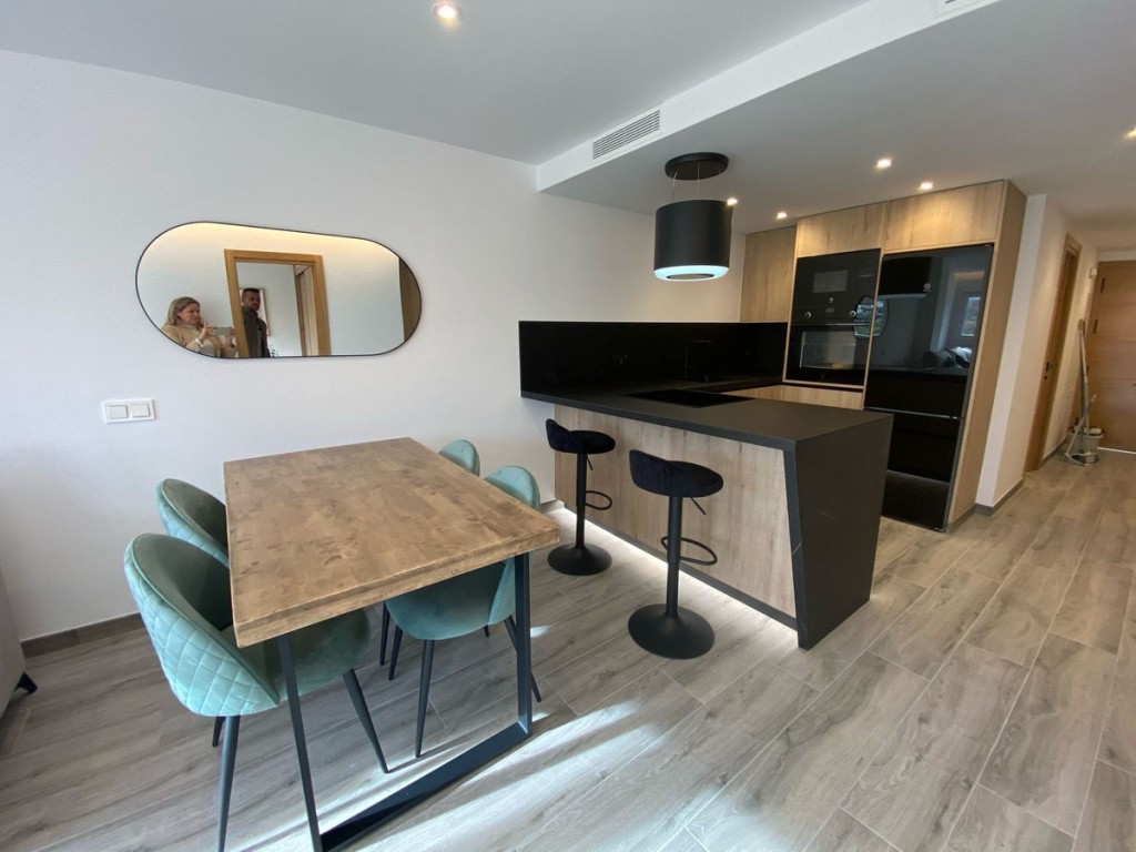 3 Bed, 1 Bath, ApartmentFor Sale, Estepona, Malaga