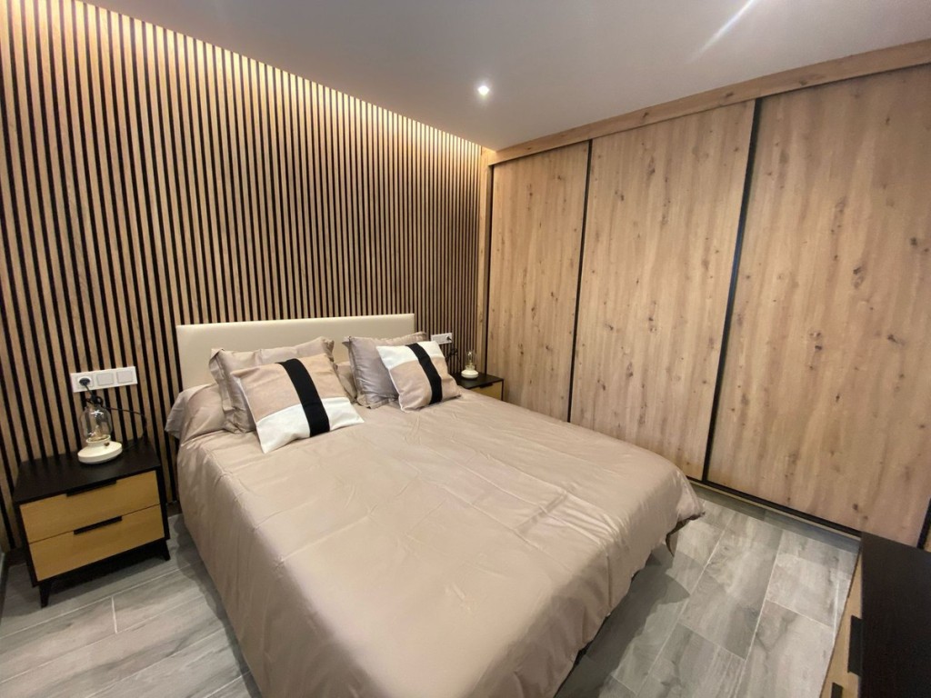 3 Bed, 1 Bath, ApartmentFor Sale, Estepona, Malaga