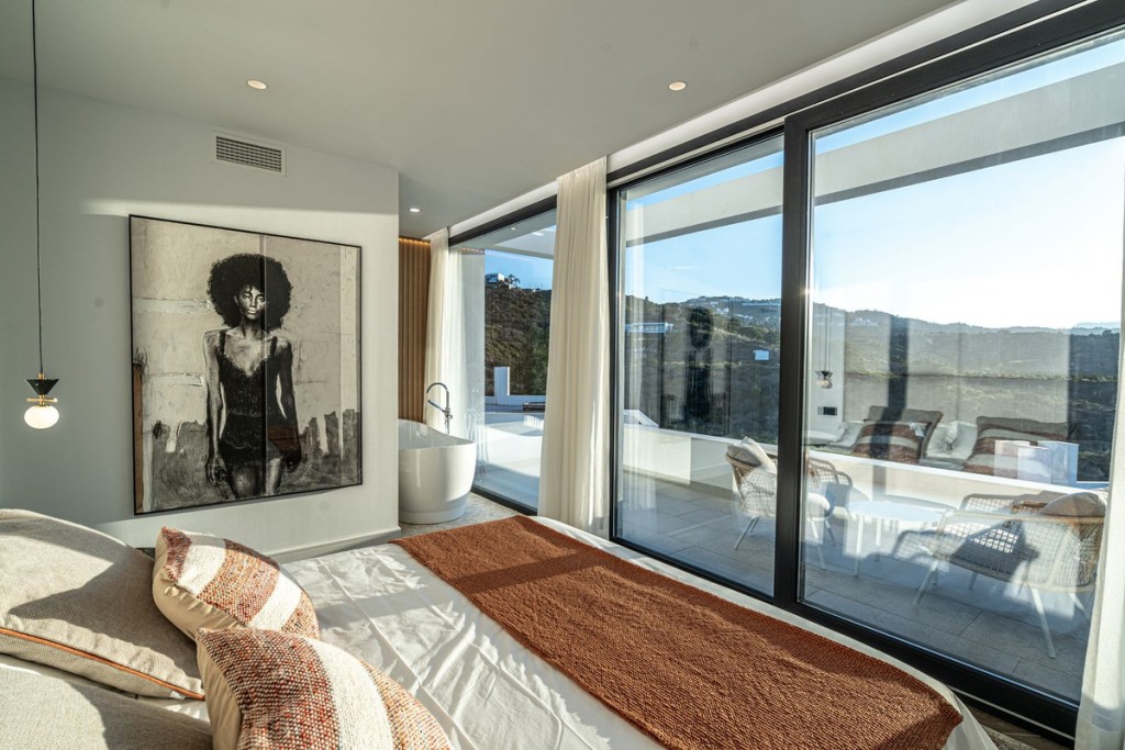 3 Bed, 4 Bath, HouseFor Sale, La Cala de Mijas, Malaga