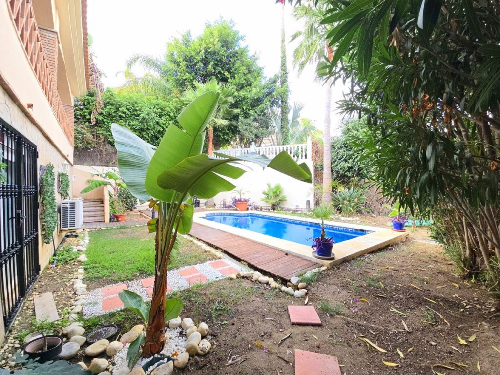 4 Bed, 3 Bath, HouseFor Sale, Riviera, Malaga