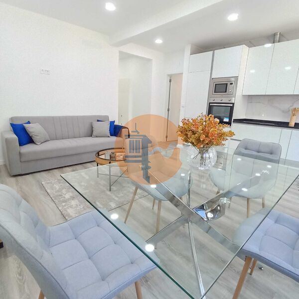 3 Bed, 2 Bath, ApartmentFor Sale, Lisboa, Lisboa