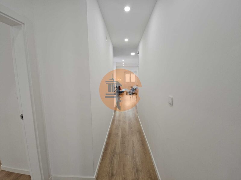 3 Bed, 2 Bath, ApartmentFor Sale, Lisboa, Lisboa