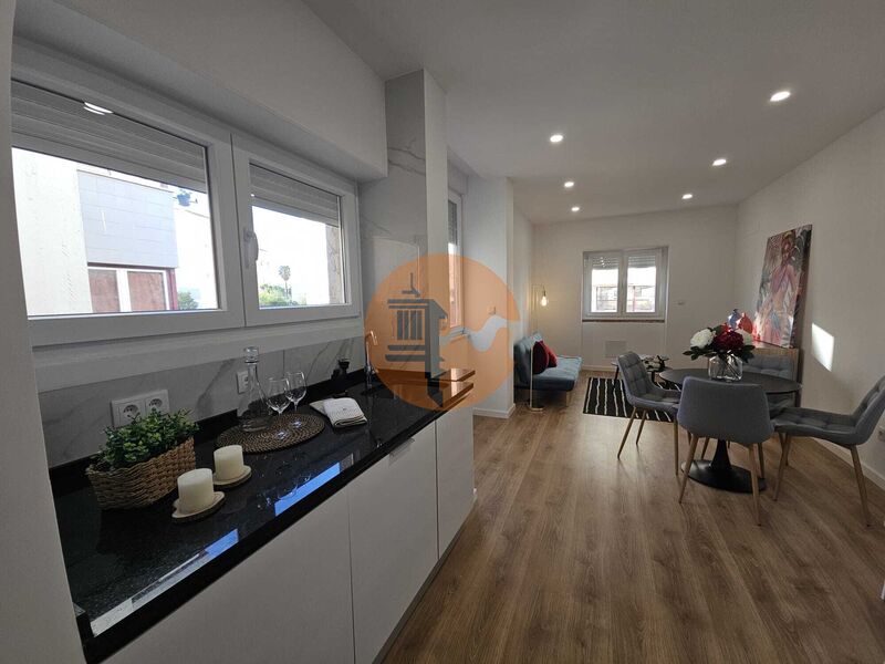 3 Bed, 2 Bath, ApartmentFor Sale, Lisboa, Lisboa