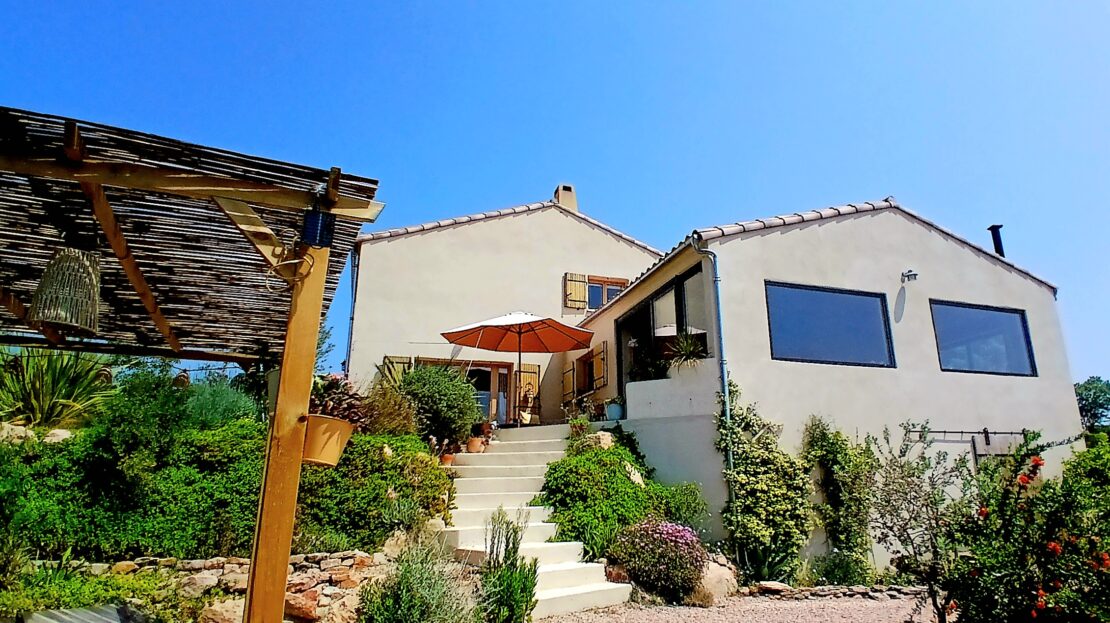 3 Bed, 2 Bath, HouseFor Sale, Cruzy, Herault, Languedoc-Roussillon, 34310