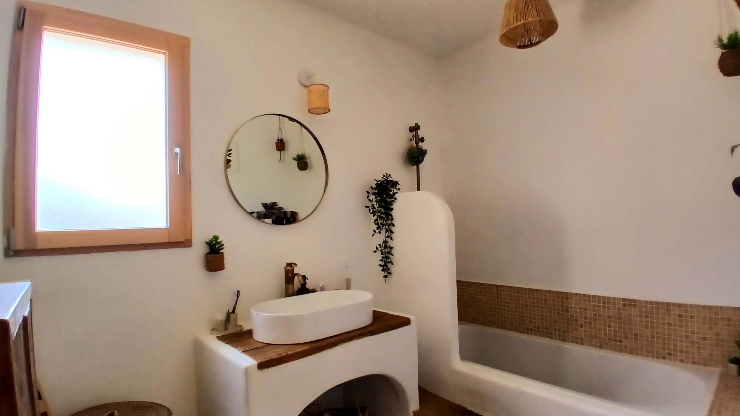 3 Bed, 2 Bath, HouseFor Sale, Cruzy, Herault, Languedoc-Roussillon, 34310