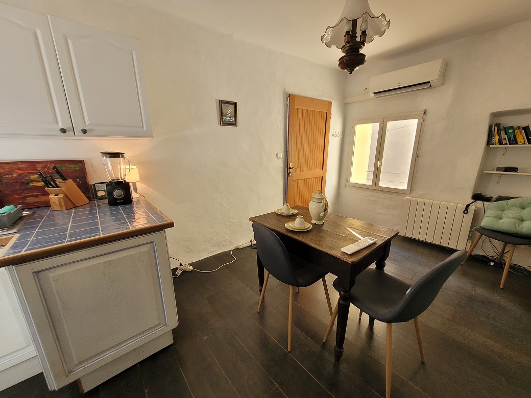 3 Bed, 1 Bath, HouseFor Sale, Capestang, Herault, Languedoc-Roussillon, 34310