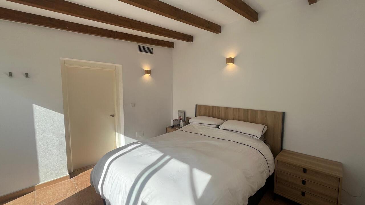 5 Bed, 2 Bath, HouseFor Sale, Algorfa, Alicante