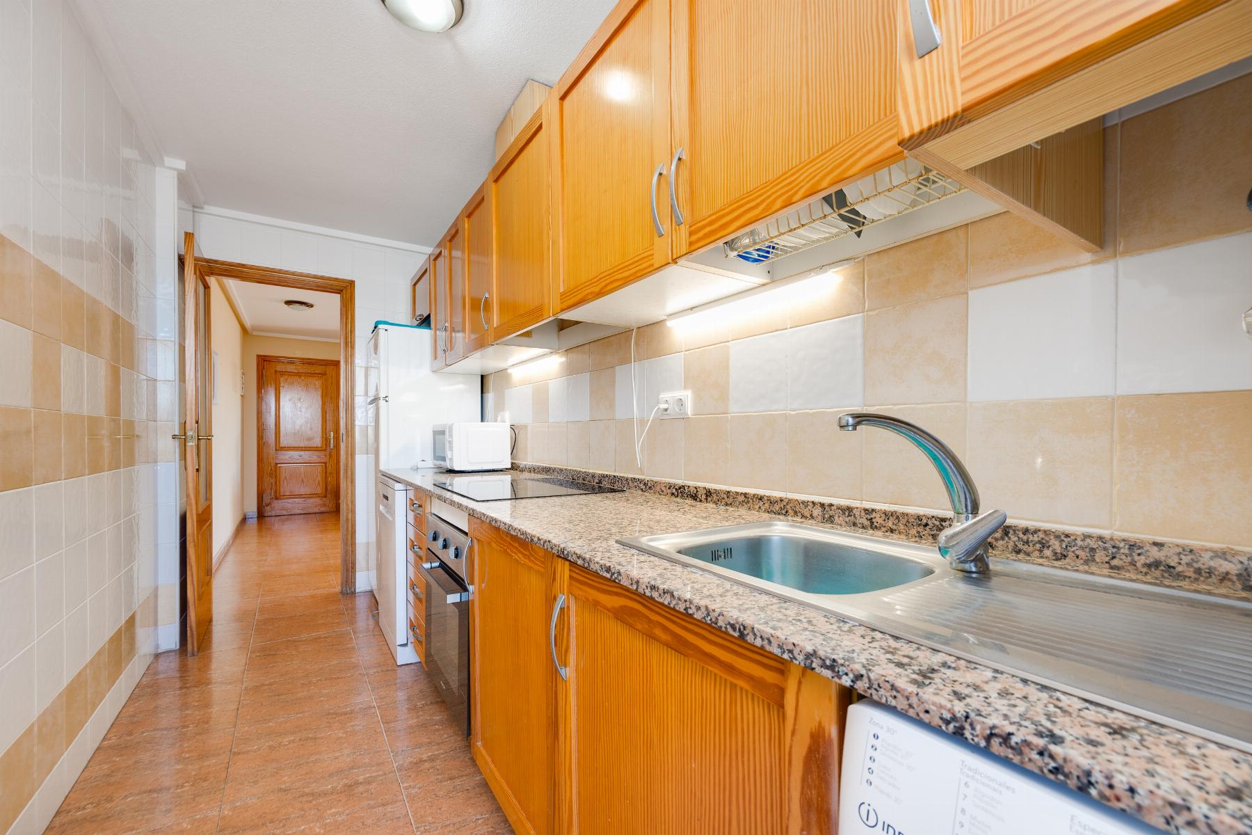 2 Bed, 1 Bath, ApartmentFor Sale, Torrevieja, Alicante
