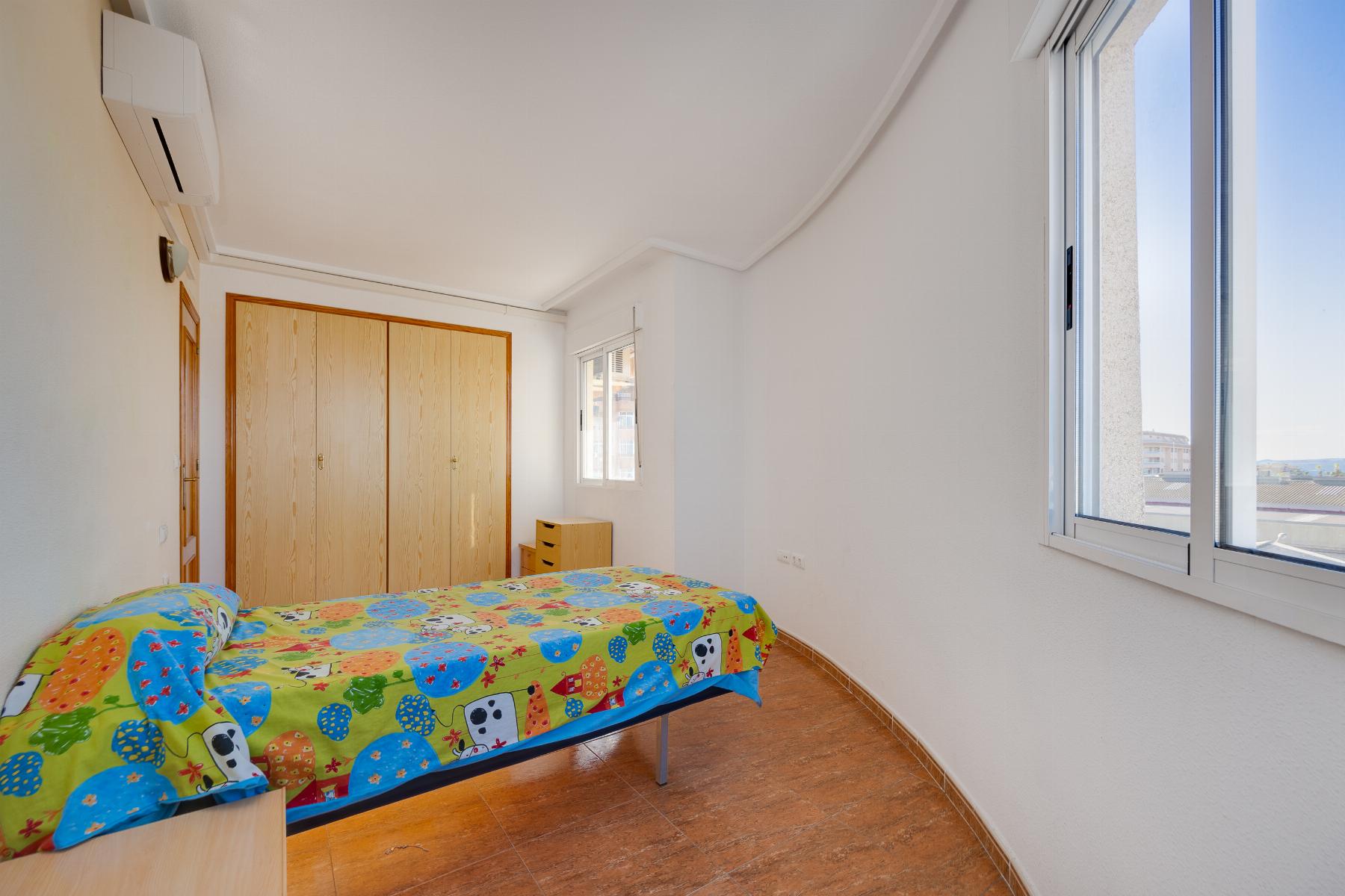 2 Bed, 1 Bath, ApartmentFor Sale, Torrevieja, Alicante