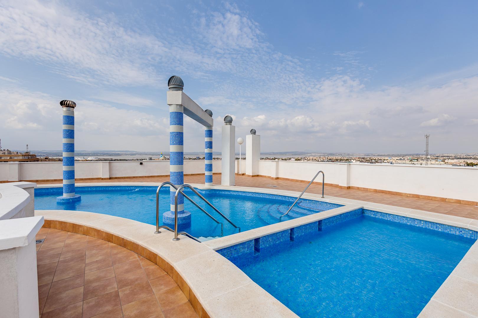 2 Bed, 1 Bath, ApartmentFor Sale, Torrevieja, Alicante